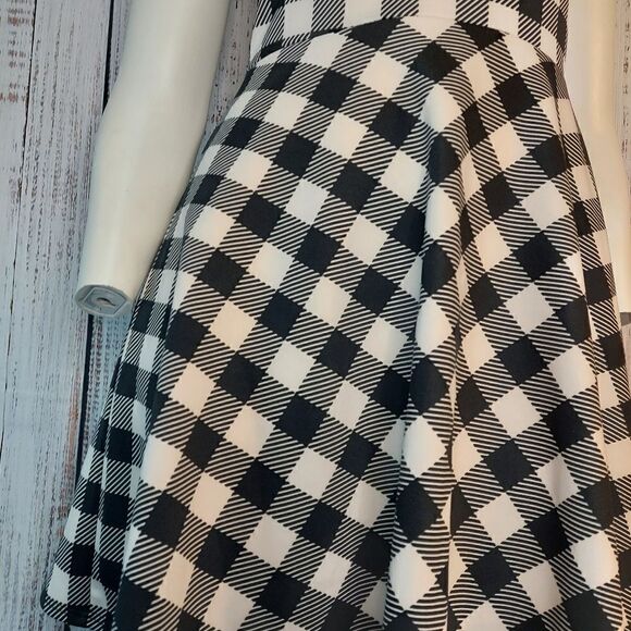 Womans Pullover Fit & Flare Dress Striped Black/White - Picture 4 of 11